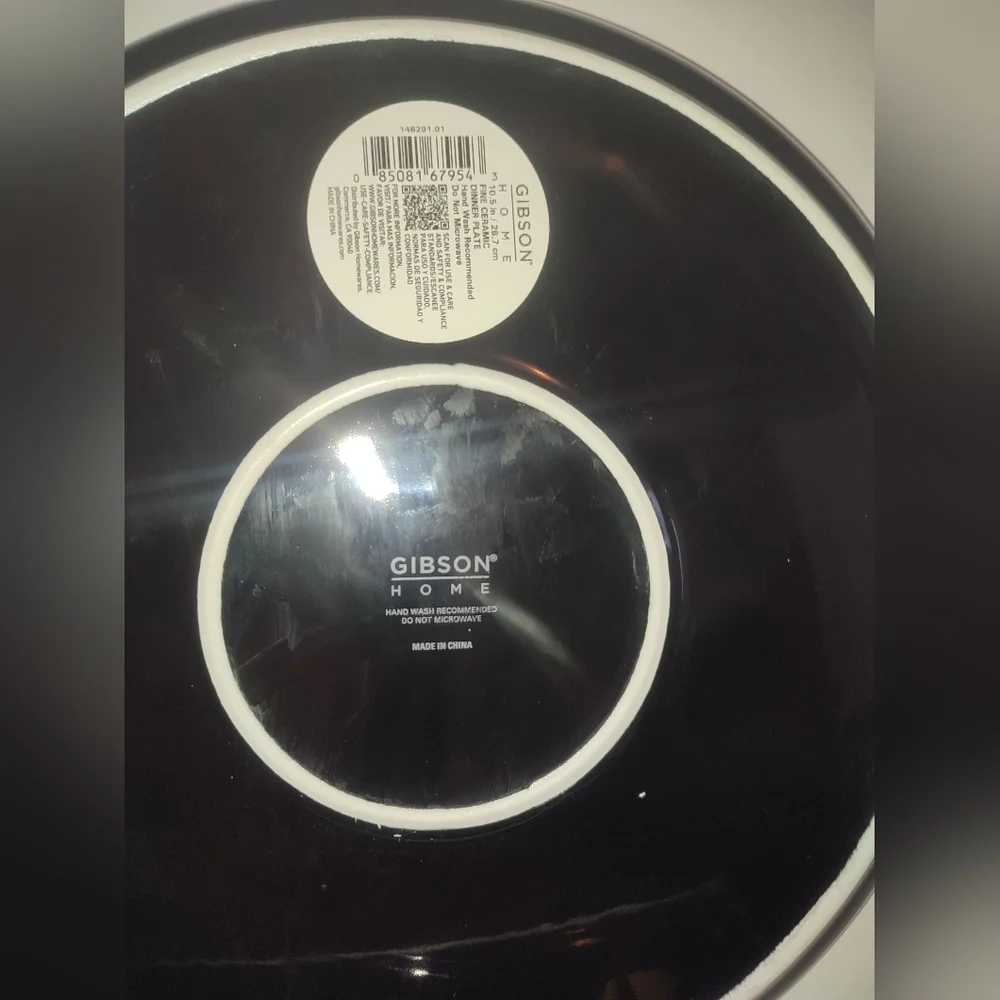 Gibson Home Dinnerware Plate Set - Picture 4 of 13